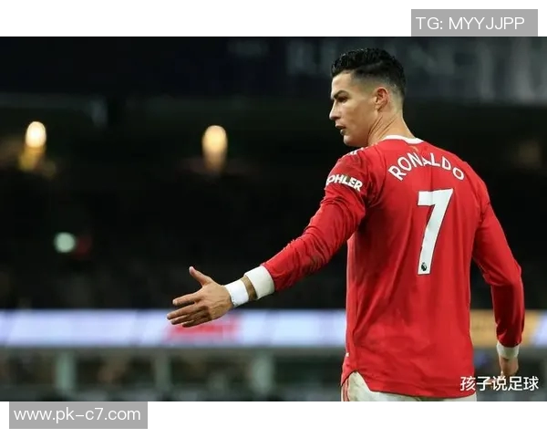 玄学足球七大球星揭秘他们如何改变比赛命运与历史的轨迹